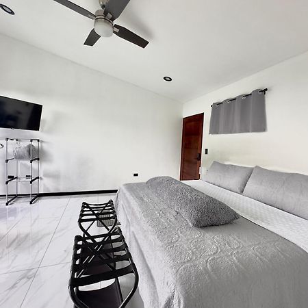 Black & White Apartments Monteverde Exterior foto